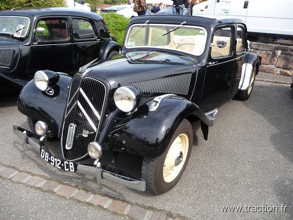 2015_03_02 Soultzmatt-1.JPG - 25/04/2015 - 68570 SOULTZMATT - 25 ème Bourse d'échanges organisée par le C.V.A.A.M - Citroën Traction 11B découvrable